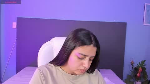 Snapshot of kylie_reyes chatting on 12/23/24, 08:03 Kylie Reyes online show from 12/23/24, 08:03