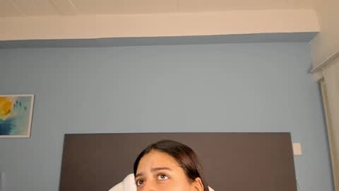 Snapshot of kylie_reyes chatting on 01/04/25, 07:34 Kylie Reyes online show from 01/04/25, 07:34