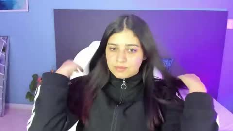 Snapshot of kylie_reyes chatting on 01/28/25, 07:00 Kylie Reyes online show from 01/28/25, 07:00