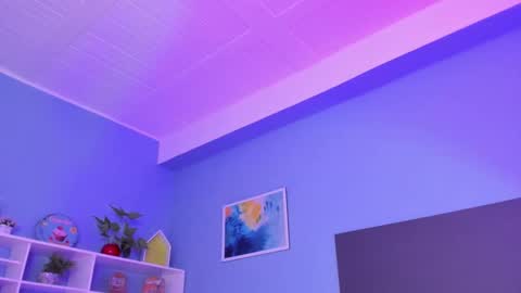 Snapshot of kylie_reyes chatting on 01/28/25, 10:01 Kylie Reyes online show from 01/28/25, 10:01