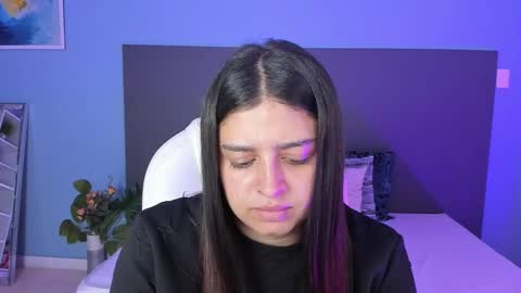 Snapshot of kylie_reyes chatting on 02/24/25, 07:30 Kylie Reyes online show from 02/24/25, 07:30