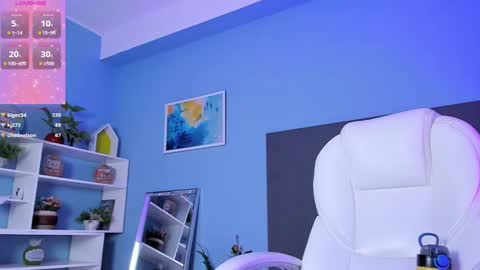 Snapshot of kylie_reyes chatting on 03/08/25, 01:28 Kylie Reyes online show from 03/08/25, 01:28