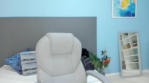 Snapshot of kylie_reyes chatting on 10/08/25, 07:33 Kylie Reyes online show from 10/08/25, 07:33