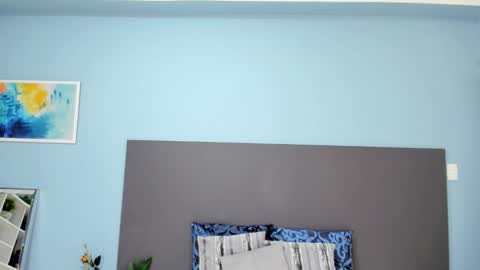 Snapshot of kylie_reyes chatting on 10/21/25, 07:36 Kylie Reyes online show from 10/21/25, 07:36