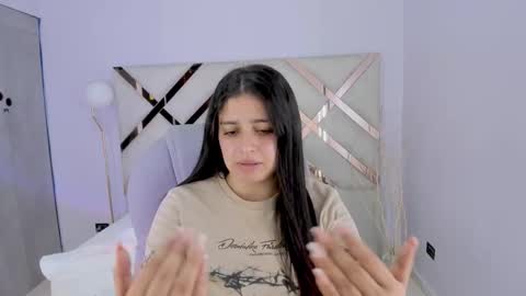 Snapshot of kylie_reyes chatting on 11/28/25, 07:27 Kylie Reyes online show from 11/28/25, 07:27