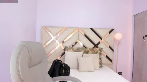 Snapshot of kylie_reyes chatting on 12/03/25, 07:12 Kylie Reyes online show from 12/03/25, 07:12