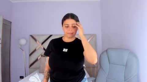Snapshot of kylie_reyes chatting on 06/11/26, 07:12 Kylie Reyes online show from 06/11/26, 07:12