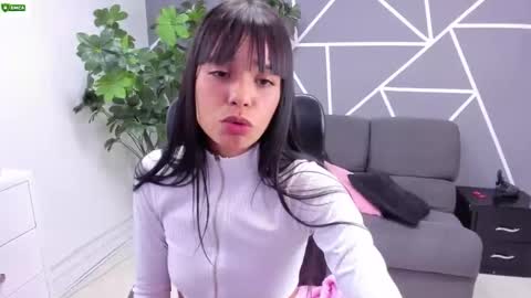 Snapshot of kylie_sexx chatting on 03/20/26, 04:50 kylie online show from 03/20/26, 04:50