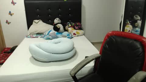 Instagram Kylie switch  followme  buy lovense here online show from 10/12/25, 11:48