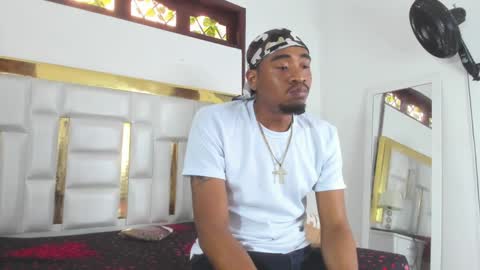 Snapshot of kylieandjhonny chatting on 02/08/25, 06:55 Kaylie And Jhony online show from 02/08/25, 06:55