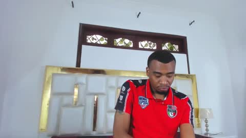 Snapshot of kylieandjhonny chatting on 02/15/25, 06:33 Kaylie And Jhony online show from 02/15/25, 06:33