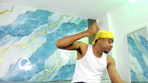 Snapshot of kylieandjhonny chatting on 09/13/25, 07:57 Kaylie And Jhony online show from 09/13/25, 07:57