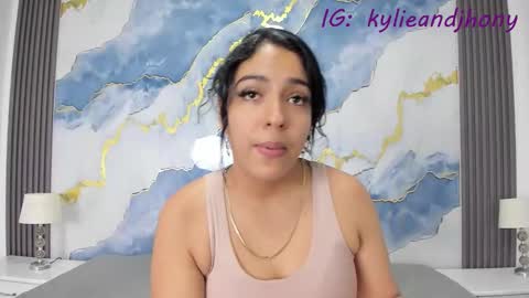 Snapshot of kylieandjhonny chatting on 10/01/25, 07:20 Kaylie And Jhony online show from 10/01/25, 07:20