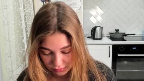 Snapshot of kylieblond chatting on 03/08/26, 08:12 Din online show from 03/08/26, 08:12