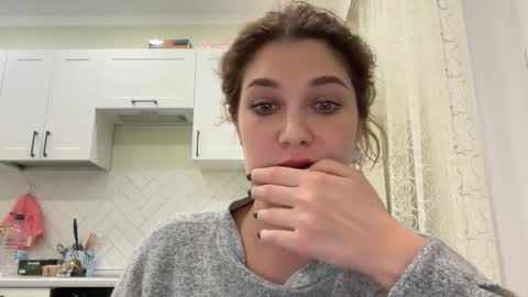 Snapshot of kylieblond chatting on 03/25/26, 10:16 Din online show from 03/25/26, 10:16