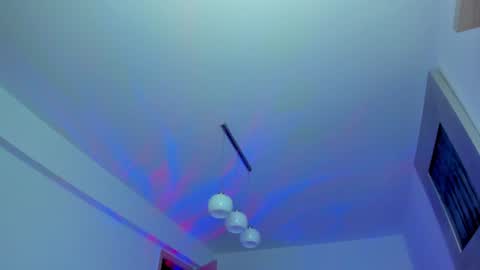 KYLIE online show from 12/30/24, 07:04