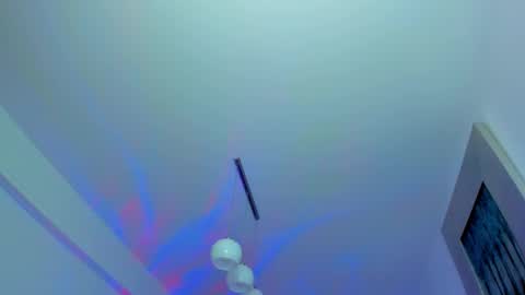 KYLIE online show from 03/04/25, 07:08