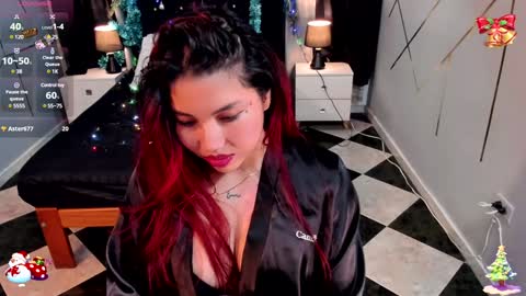 Snapshot of kyliejennerr_1 chatting on 12/23/24, 12:35 Kylie online show from 12/23/24, 12:35