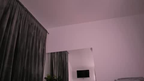 Snapshot of kyliejoyce chatting on 11/08/25, 09:57 Kylie online show from 11/08/25, 09:57