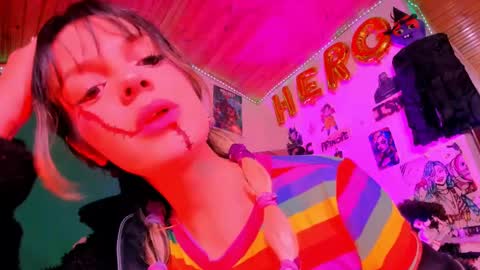   online show from 10/12/25, 10:42