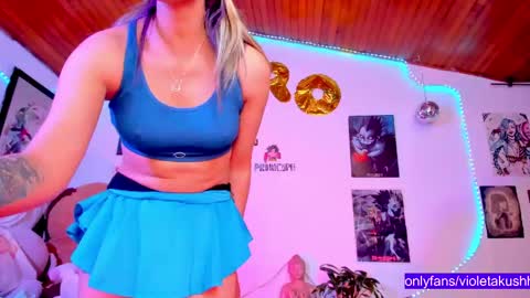Snapshot of kyliekandy chatting on 05/25/26, 12:05 online show from 05/25/26, 12:05