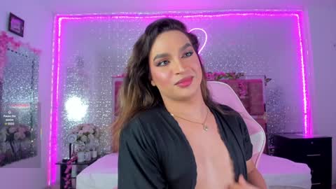 Kylie online show from 01/18/25, 05:10