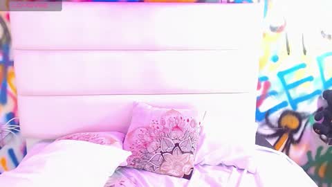 Snapshot of kyliiebaker chatting on 01/11/25, 05:07 Kylie online show from 01/11/25, 05:07