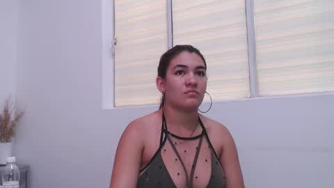 Snapshot of kyliiebaker chatting on 02/06/25, 08:56 Kylie online show from 02/06/25, 08:56