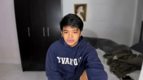 kyll_collins online show from 12/09/24, 07:17