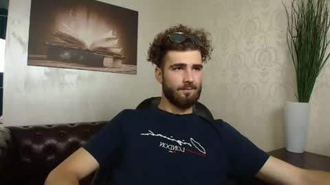 KyloEast online show from 06/21/26, 07:22