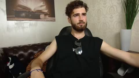 KyloEast online show from 06/22/26, 04:31