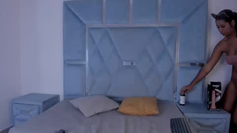 Snapshot of kymasm chatting on 12/04/25, 01:20 kym online show from 12/04/25, 01:20