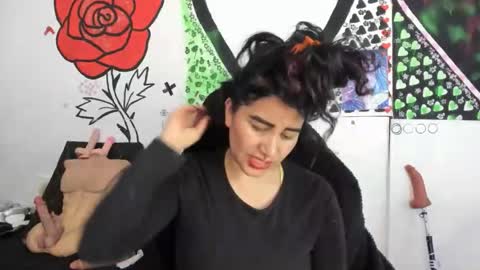 call me kim  online show from 11/29/25, 06:22