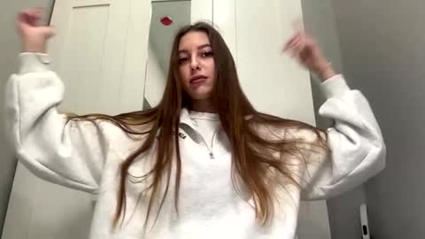 Snapshot of kymberlyrosenlof chatting on 03/04/26, 03:01 Selena online show from 03/04/26, 03:01