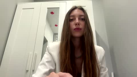 Snapshot of kymberlyrosenlof chatting on 04/02/26, 01:14 Selena online show from 04/02/26, 01:14