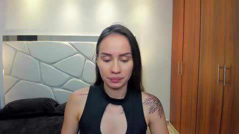 Kymberly online show from 10/15/25, 11:21