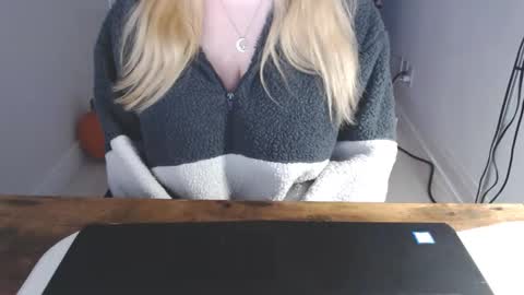 Check Out My NSFW OnlyFans Link On Bio online show from 02/13/26, 10:39