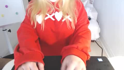 Snapshot of kymchi chatting on 04/18/26, 11:27 Check Out My NSFW OnlyFans Link On Bio online show from 04/18/26, 11:27