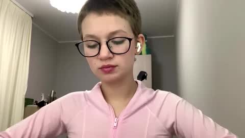 Kim online show from 01/06/26, 06:22