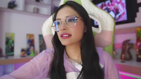 Snapshot of kyomi_chang chatting on 01/14/25, 05:34 Kyomi online show from 01/14/25, 05:34