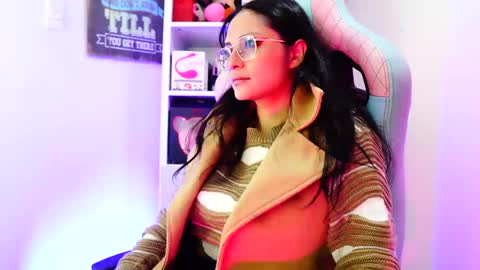 Snapshot of kyomi_chang chatting on 01/28/25, 01:05 Kyomi online show from 01/28/25, 01:05