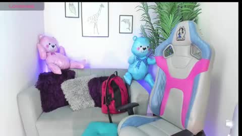 Snapshot of kyomi_chang chatting on 02/22/25, 01:46 Kyomi online show from 02/22/25, 01:46