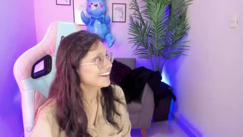 Snapshot of kyomi_chang chatting on 03/03/25, 12:37 Kyomi online show from 03/03/25, 12:37