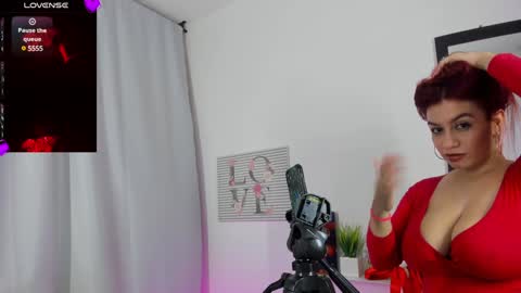 Alejandra online show from 12/10/24, 11:51