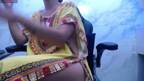 Snapshot of kyra_jeet chatting on 03/26/26, 12:11 Kyra online show from 03/26/26, 12:11