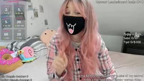 Snapshot of kyrawildofficial chatting on 12/01/25, 09:03 Kyra Wild online show from 12/01/25, 09:03