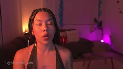 Snapshot of kyria__1 chatting on 12/18/25, 01:22 schedule 300 pm - 1100pm colombia time online show from 12/18/25, 01:22