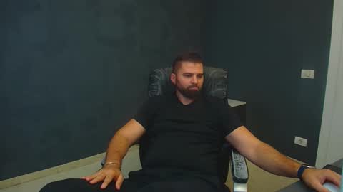 KysonOnyx online show from 10/17/25, 10:29