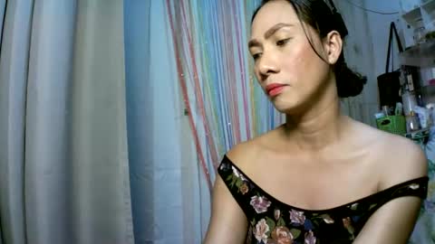 kyutshyne online show from 02/04/25, 02:07