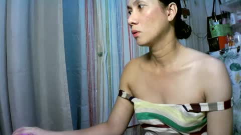 kyutshyne online show from 02/19/25, 04:55